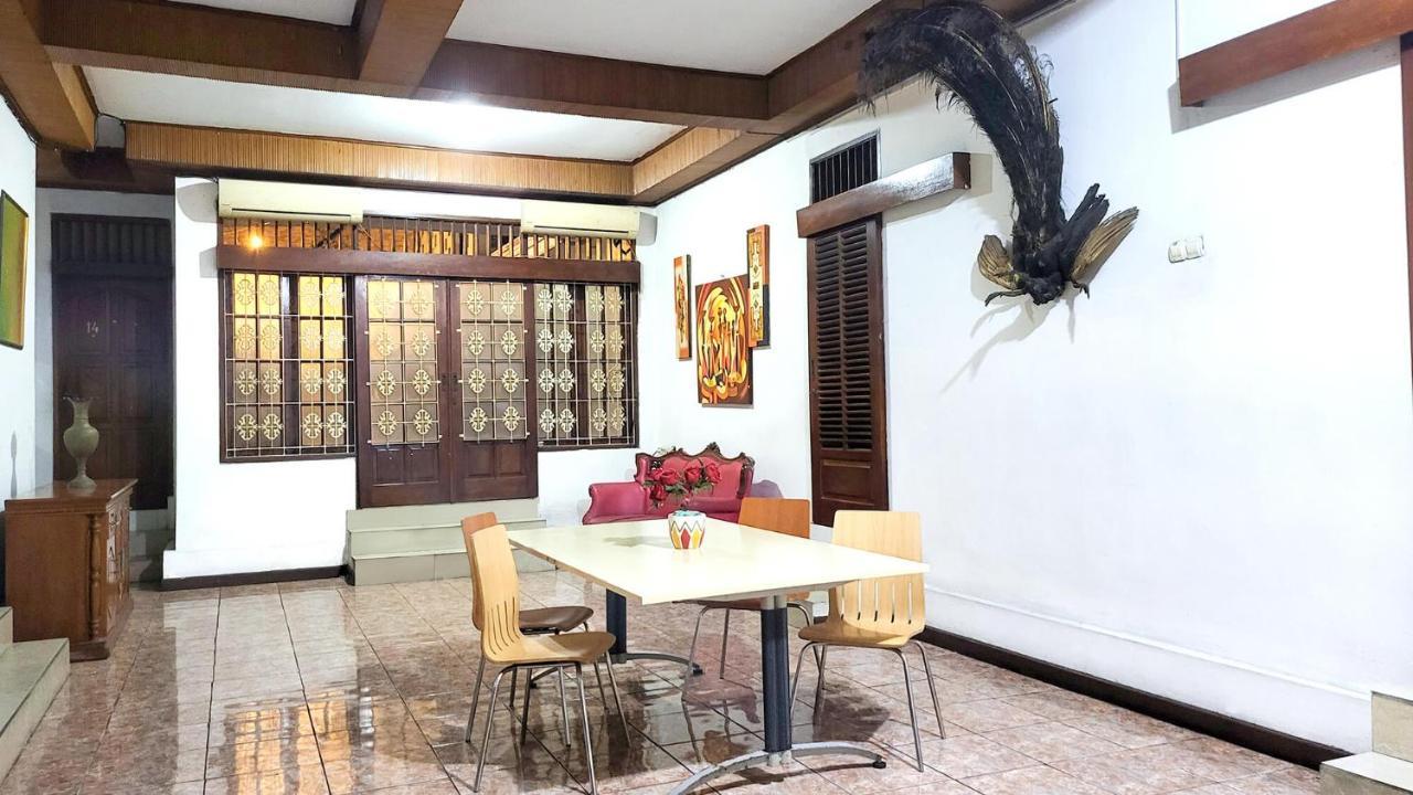 ג'קרטה Kasmaran Guest House Syariah מראה חיצוני תמונה